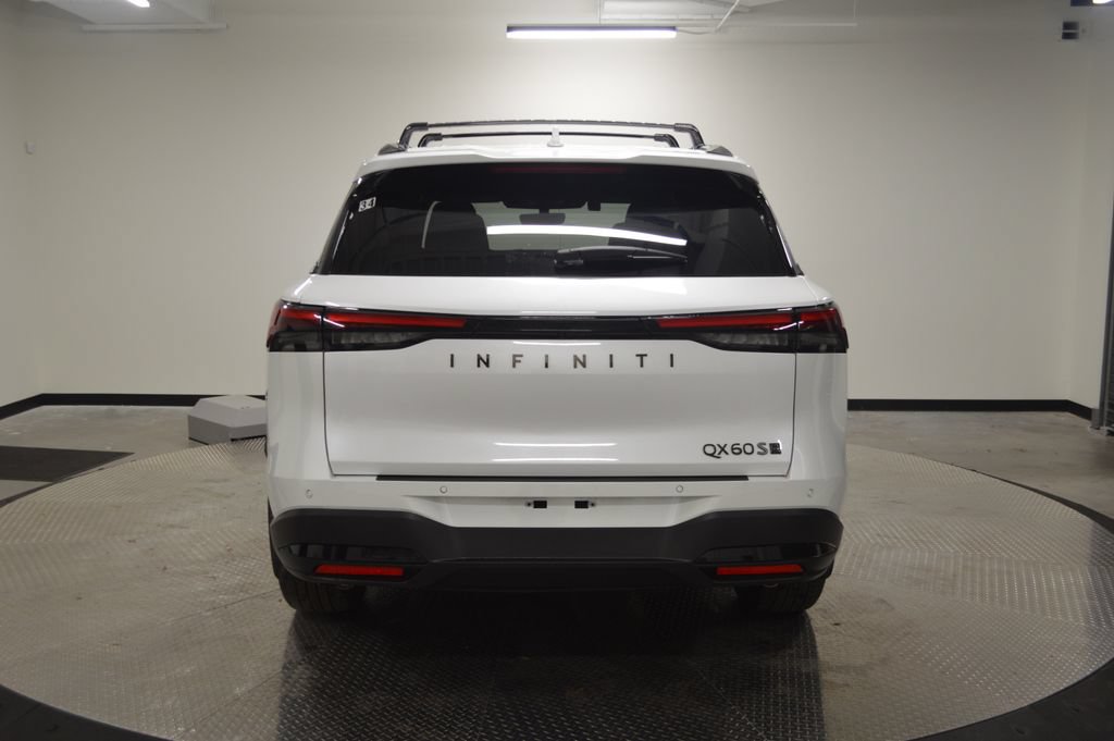 Certified 2026 INFINITI QX60 Sport w/ Dark Cargo Package AWD/4WD image 4