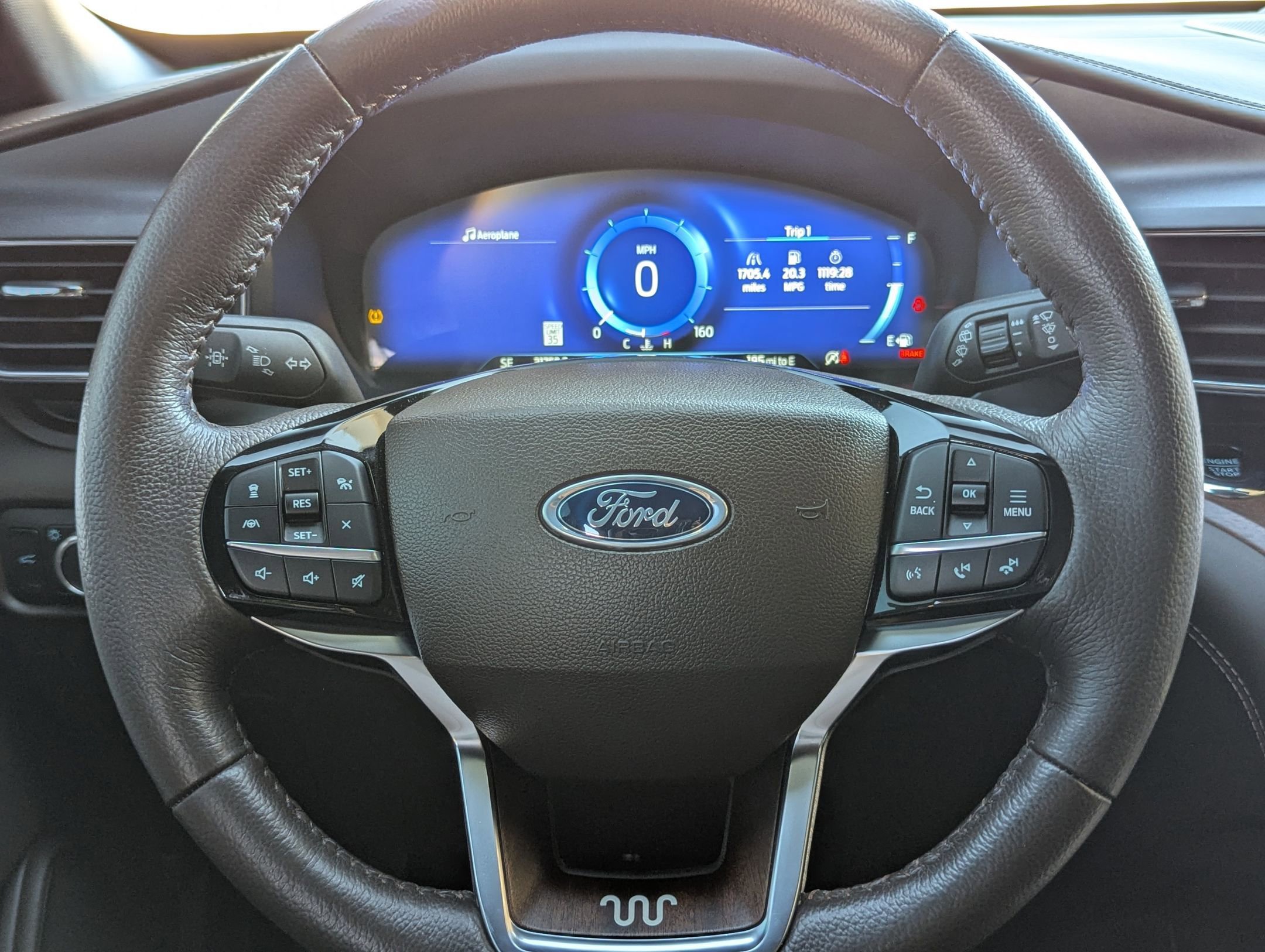 Used 2023 Ford Explorer King Ranch w/ Technology Package image 21