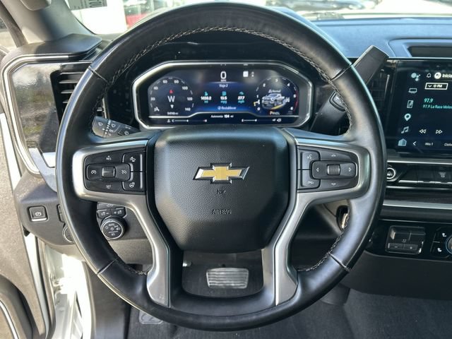 Used 2025 Chevrolet Silverado 2500 LT AWD/4WD image 21