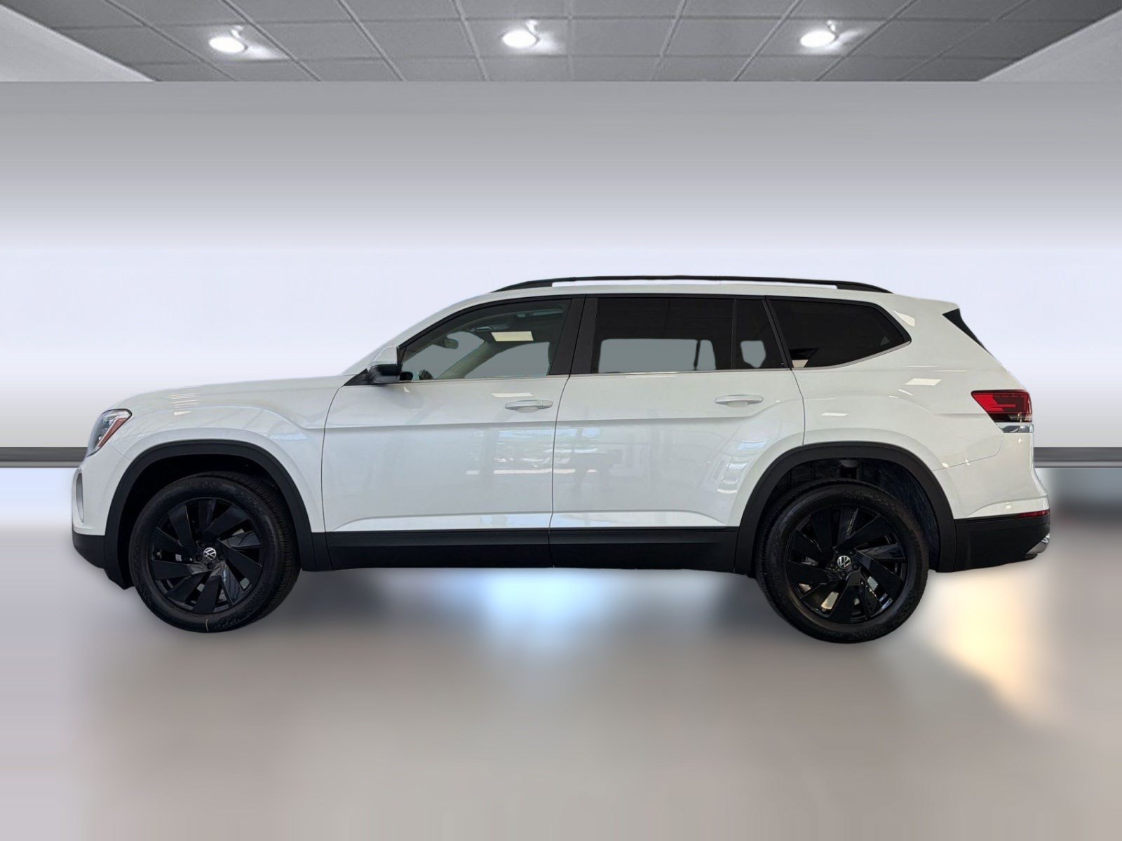 New 2026 Volkswagen Atlas SE FWD image 2