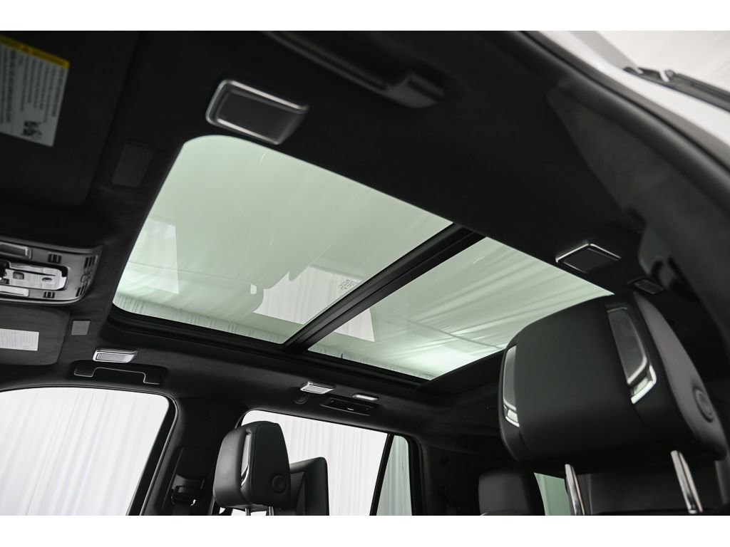 Used 2025 Cadillac Escalade Sport Platinum image 11