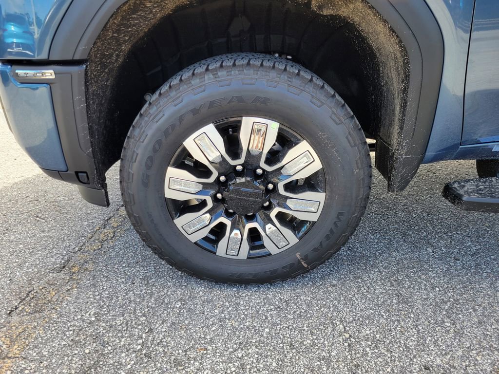 New 2026 GMC Sierra 2500 Denali w/ Technology Package AWD/4WD image 3