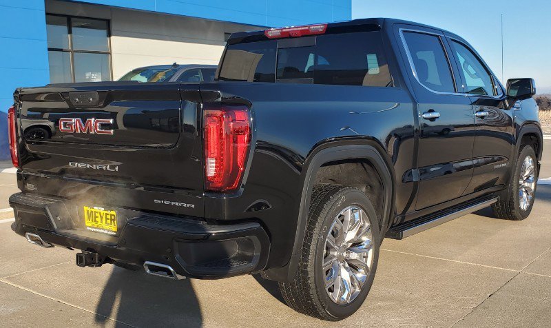 New 2025 GMC Sierra 1500 Denali w/ Denali Reserve Package image 8