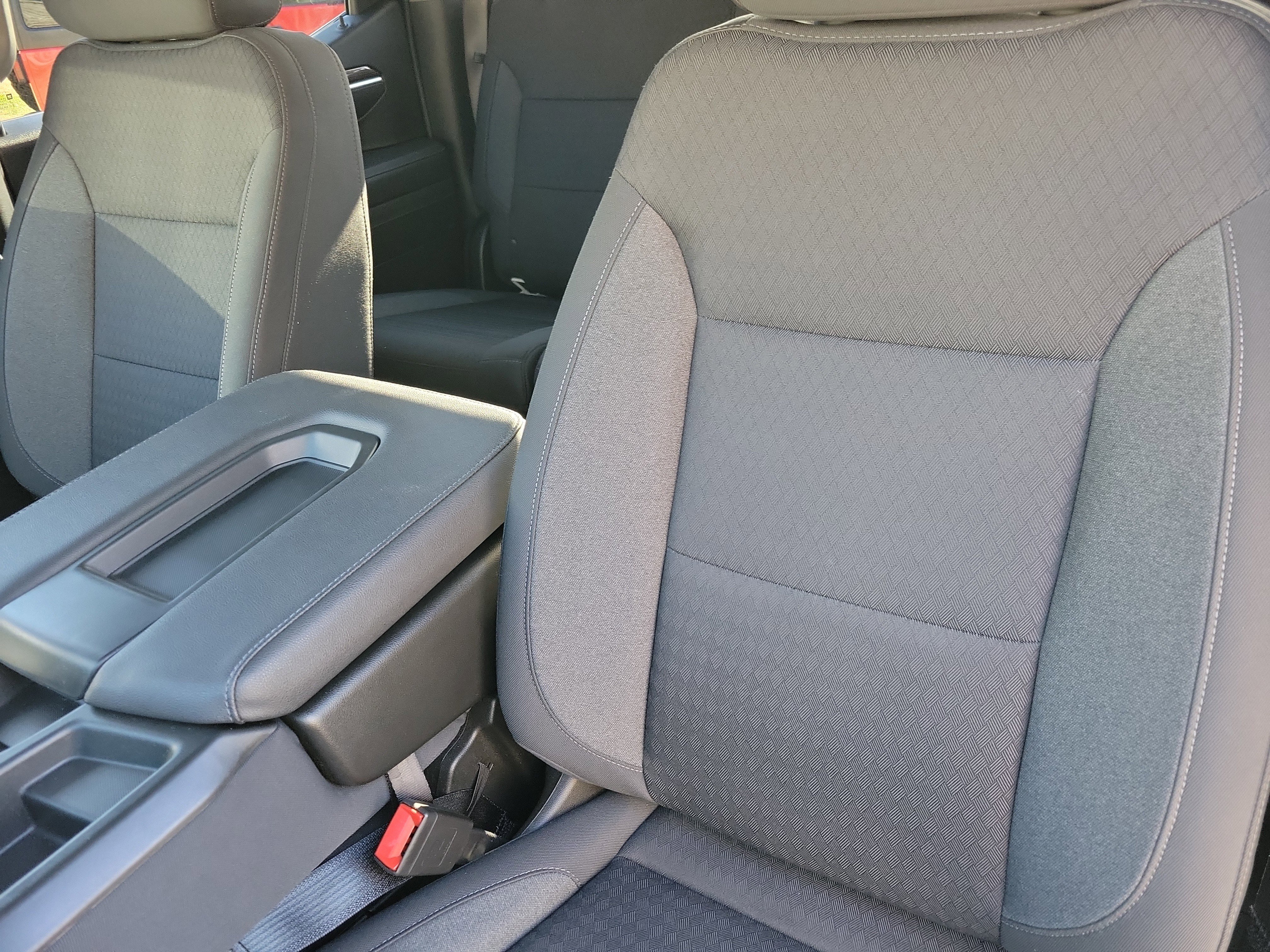 Used 2022 Chevrolet Silverado 1500 LT image 6