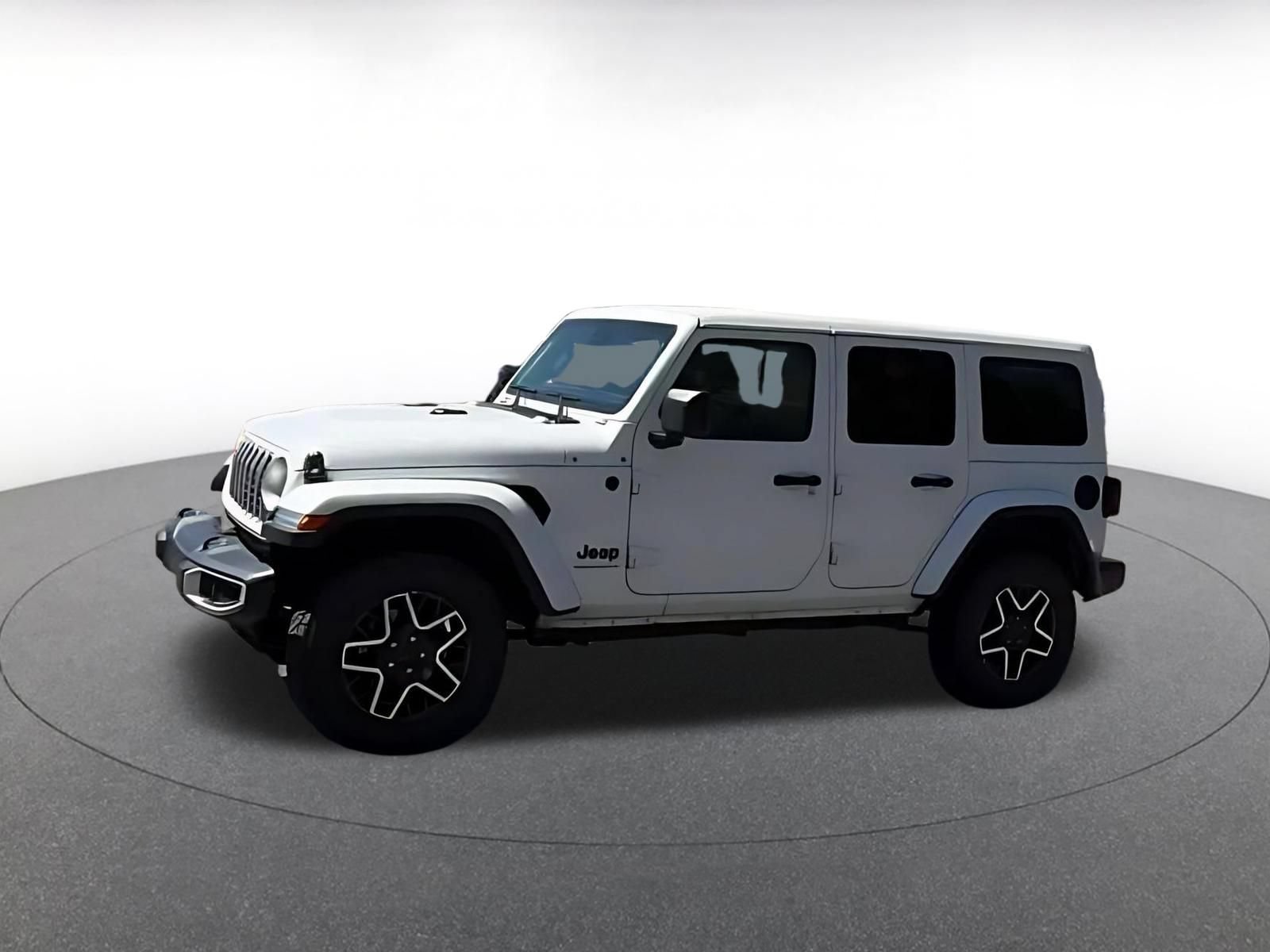 Used 2025 Jeep Wrangler Unlimited Sahara AWD/4WD image 9