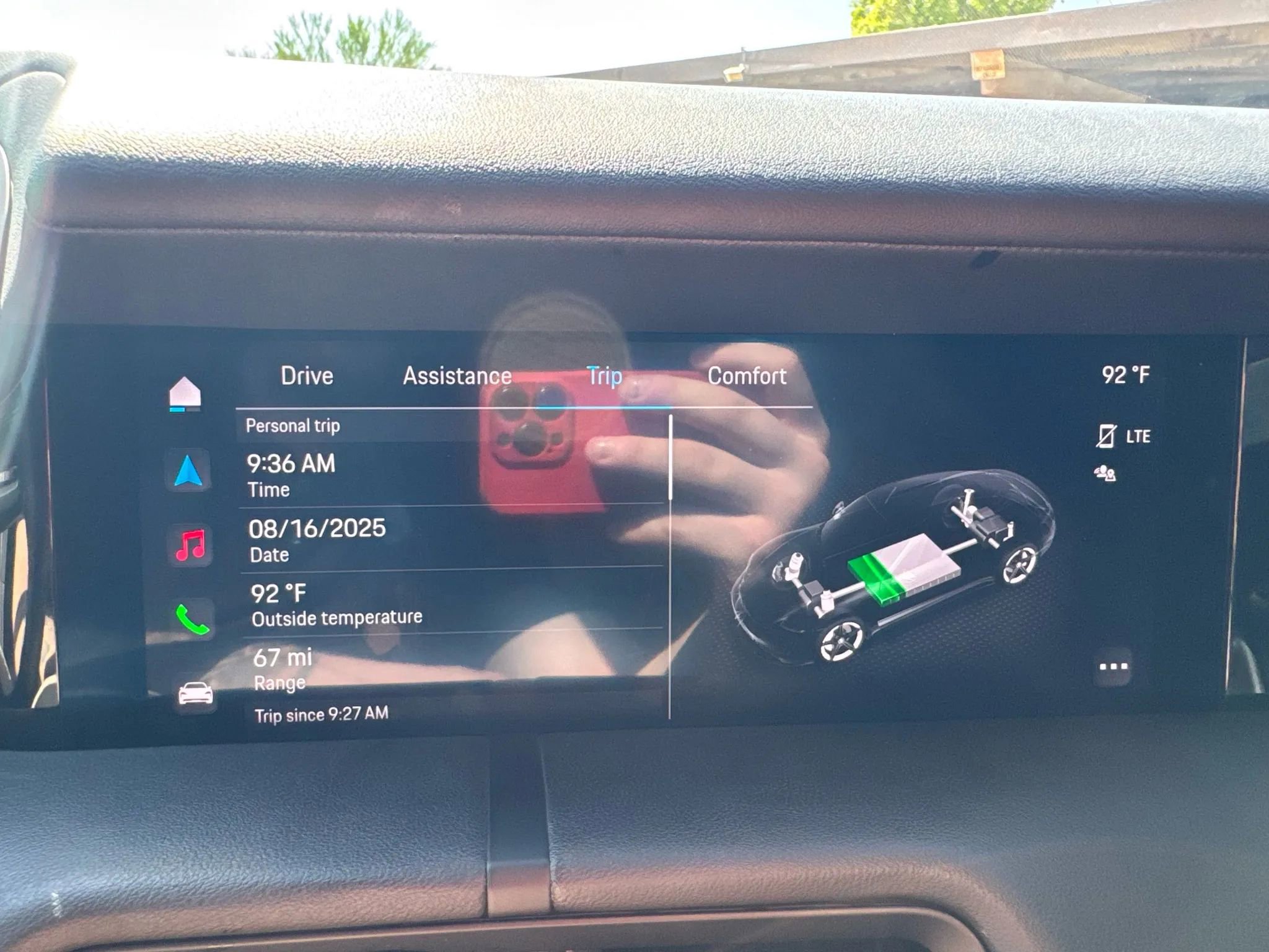 Used 2020 Porsche Taycan 4S w/ Premium Package image 38