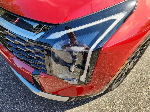 New 2026 Kia Sportage SX image 5