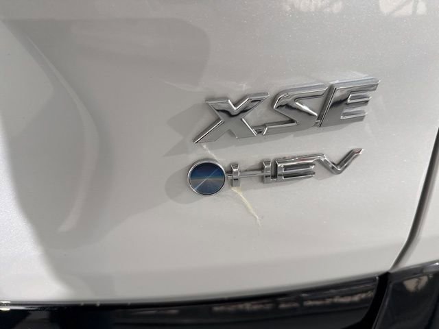 Used 2025 Toyota RAV4 XSE w/ Weather Package AWD/4WD image 11