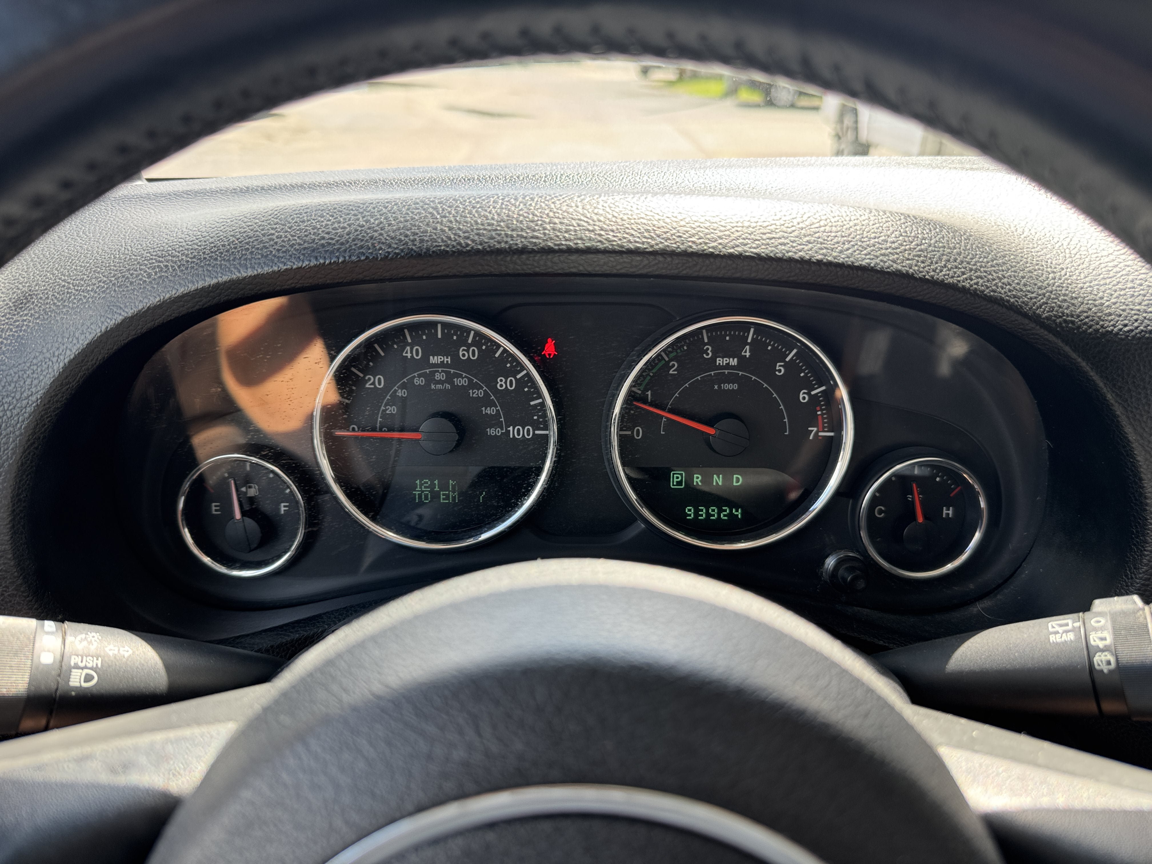 Used 2013 Jeep Wrangler Unlimited Sahara w/ Dual Top Group AWD/4WD image 10