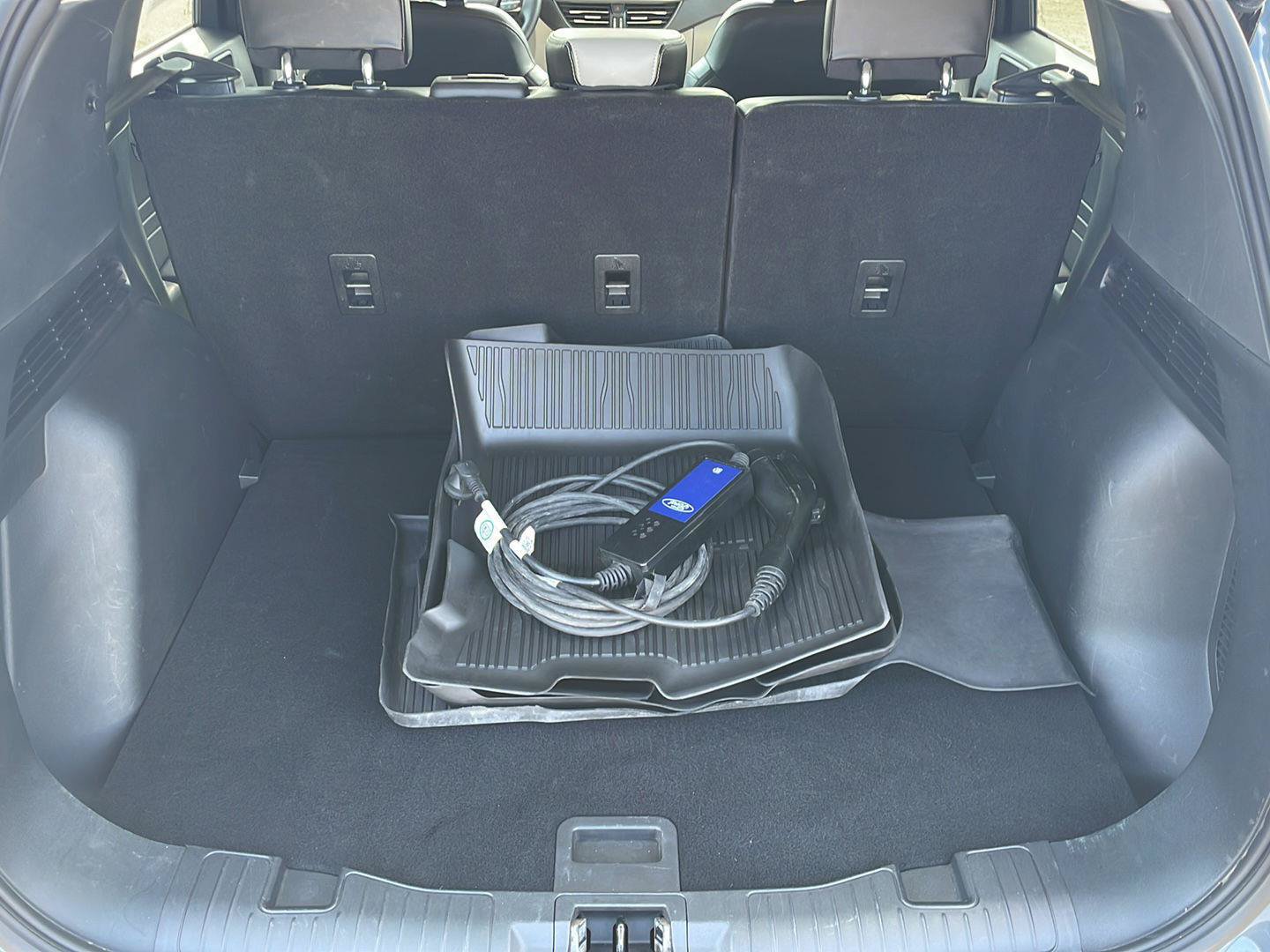 Used 2025 Ford Escape SE FWD image 29