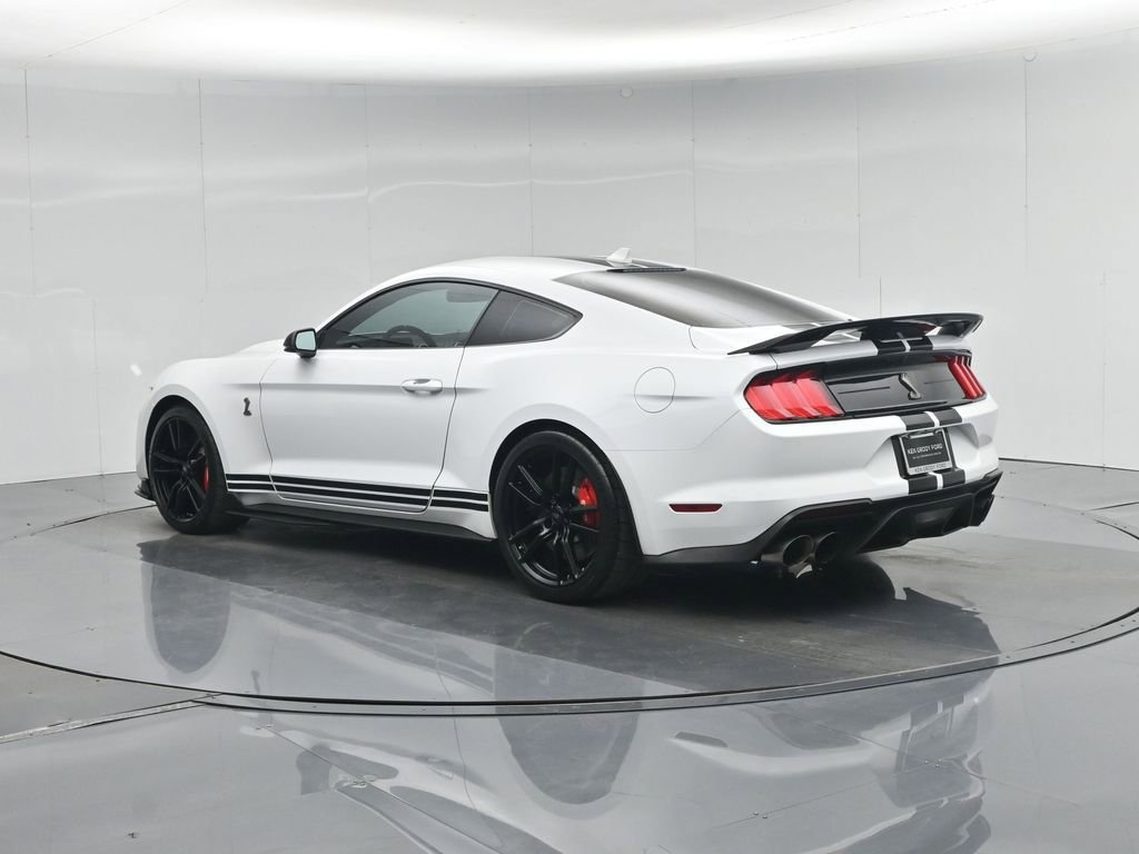 Used 2022 Ford Mustang Shelby GT500 w/ Technology Package RWD image 7