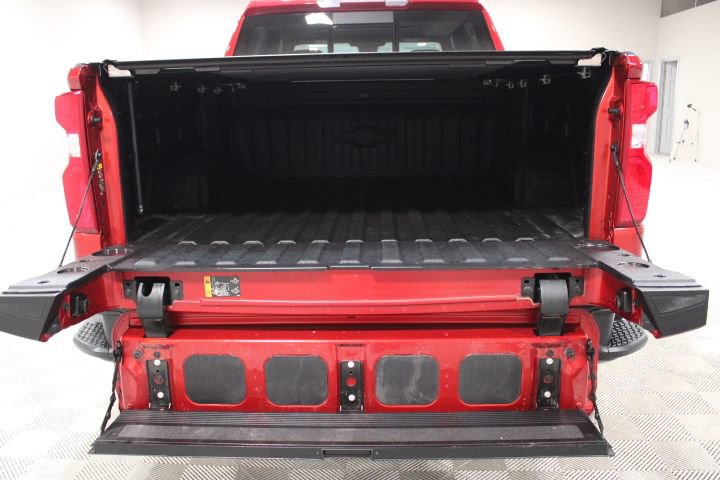 Used 2025 Chevrolet Silverado 1500 LT Trail Boss w/ Convenience Package II AWD/4WD image 12