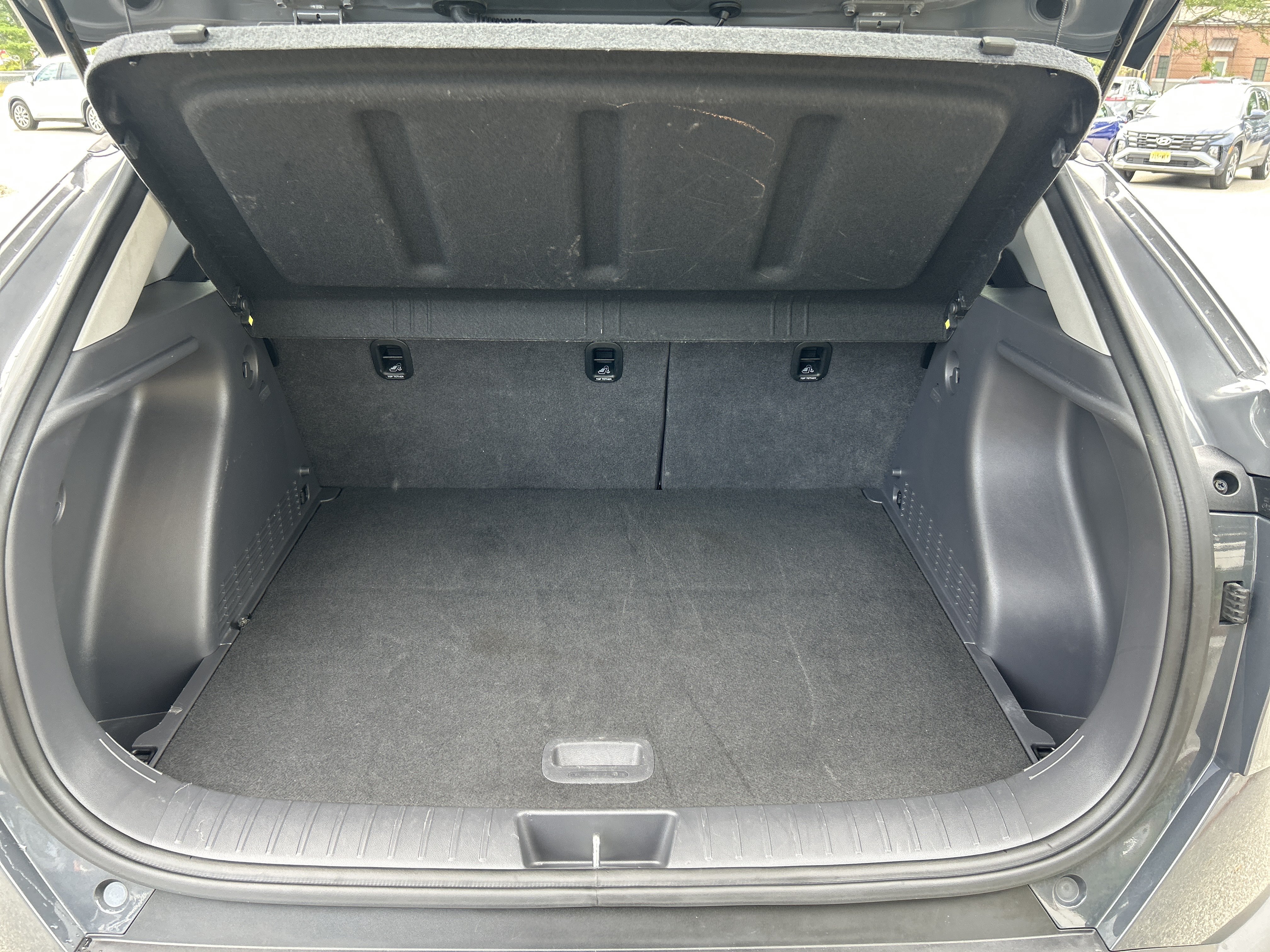 Certified 2024 Hyundai Kona SEL AWD/4WD image 17