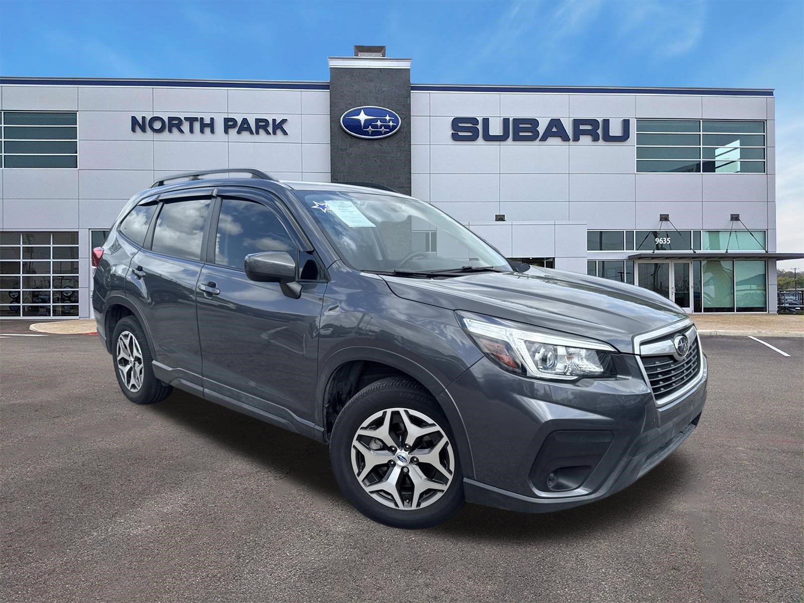 Used 2020 Subaru Forester Premium AWD/4WD image 1
