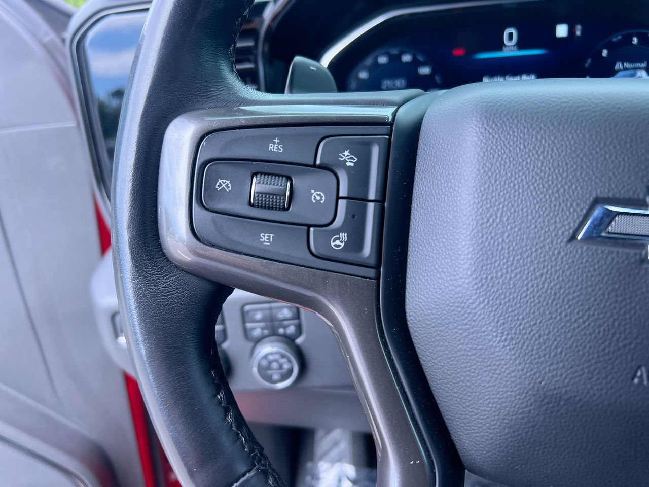 Used 2023 Chevrolet Silverado 1500 ZR2 AWD/4WD image 16