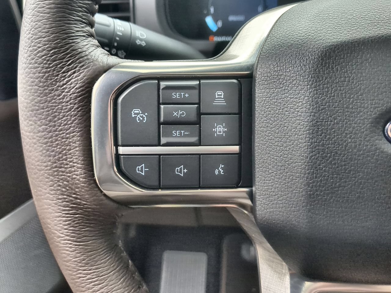 Used 2025 Ford F150 King Ranch AWD/4WD image 36