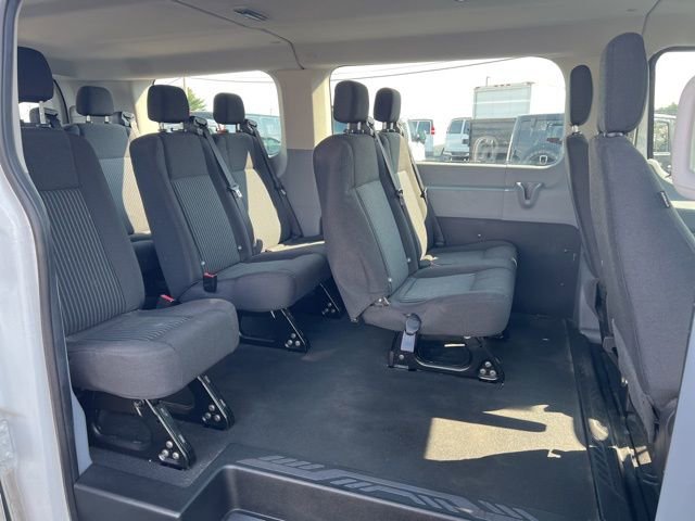 Used 2015 Ford Transit 150 XL RWD image 21