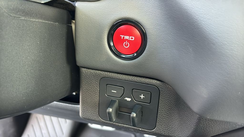 New 2026 Toyota Tundra Platinum AWD/4WD image 17