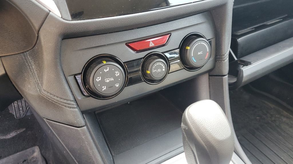 Used 2019 Subaru Impreza 2.0i Premium image 19