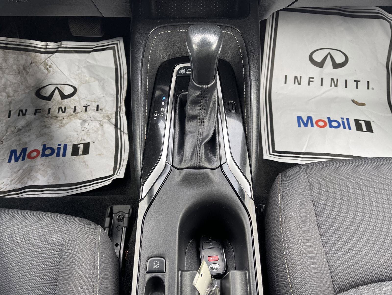 Used 2024 Toyota Corolla SE image 11