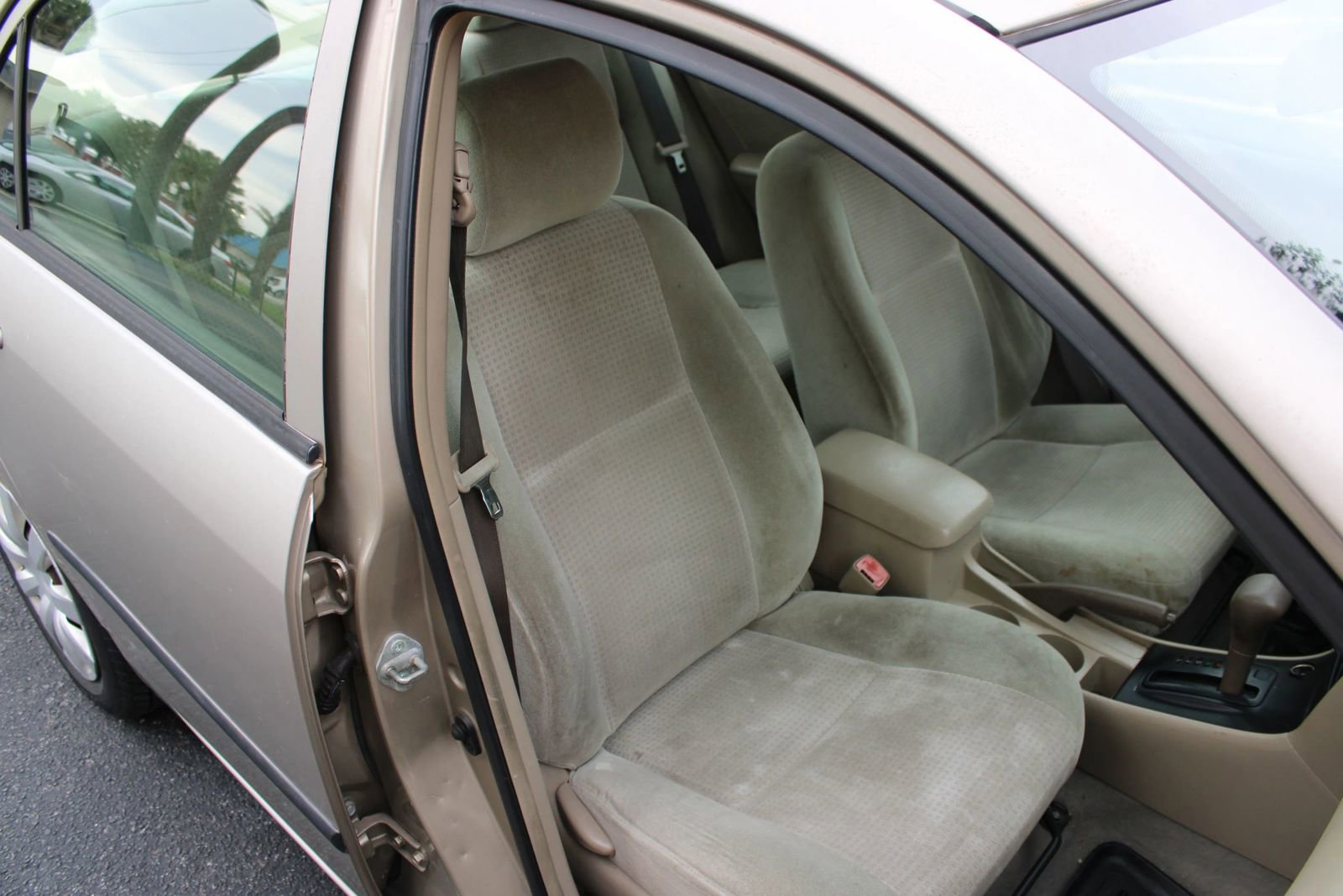 Used 2005 Toyota Corolla CE FWD image 17