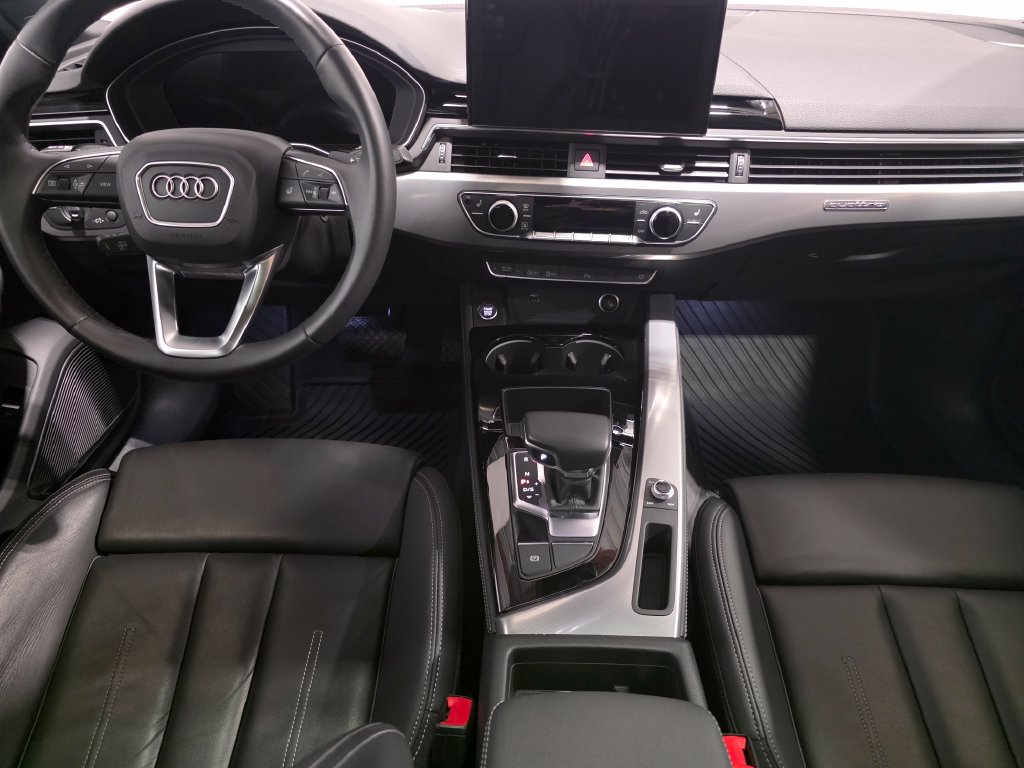 Used 2023 Audi A4 2.0T Premium Plus w/ Premium Plus Package AWD/4WD image 12