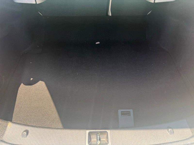 Used 2012 Mercedes-Benz C 250 Sedan image 11