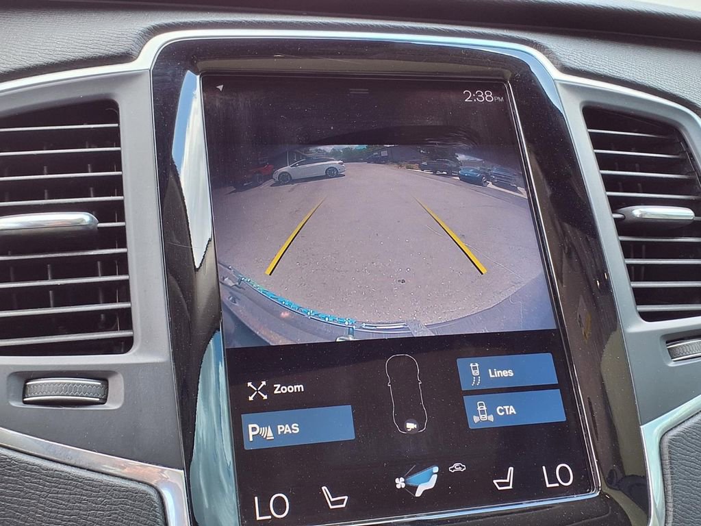 Used 2020 Volvo XC90 T5 Momentum w/ Protection Package Premier FWD image 25