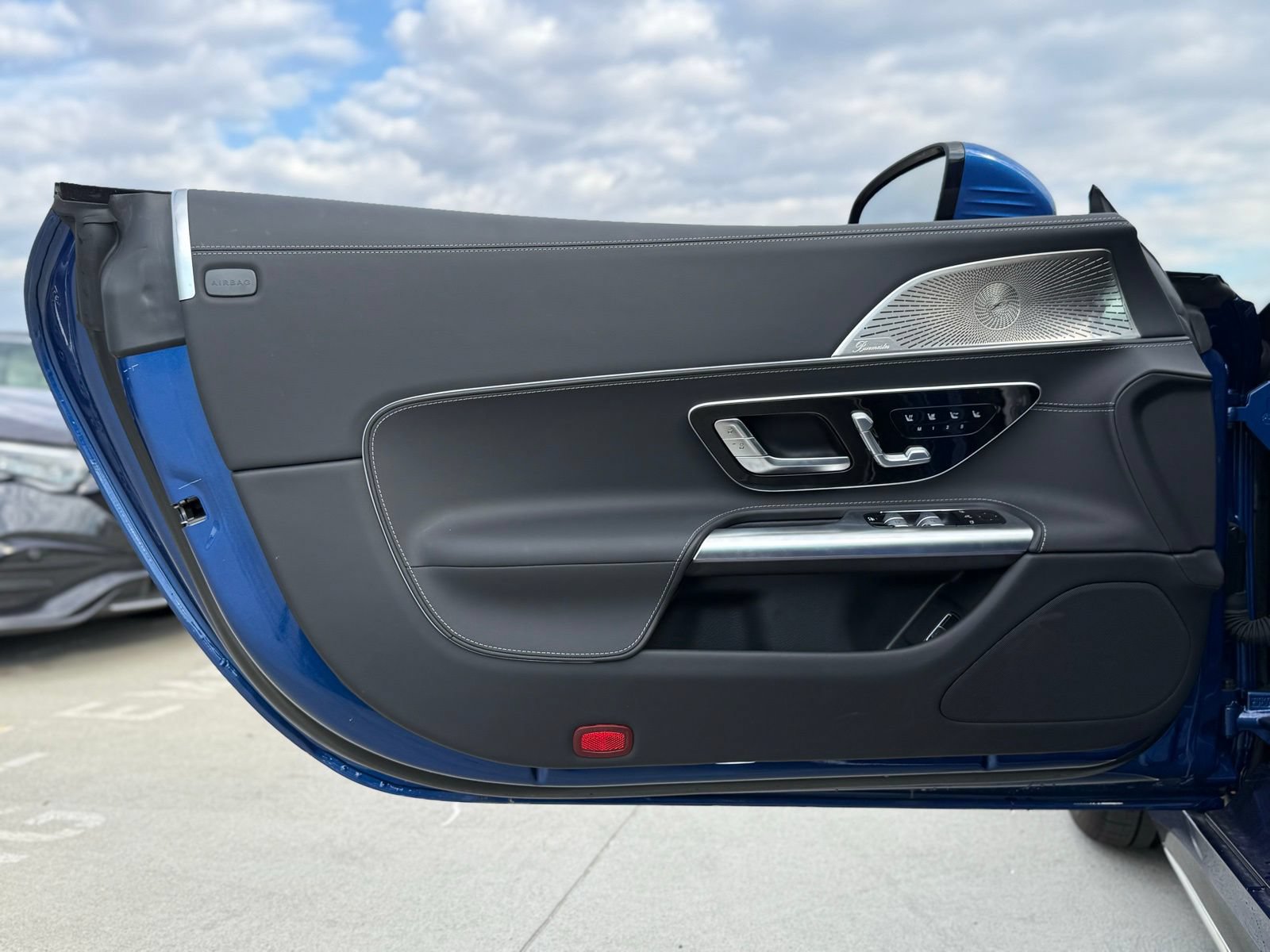 New 2025 Mercedes-Benz SL 43 AMG image 16