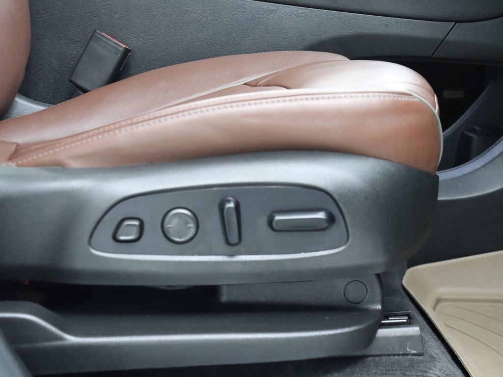 Used 2020 Buick Enclave Avenir image 29