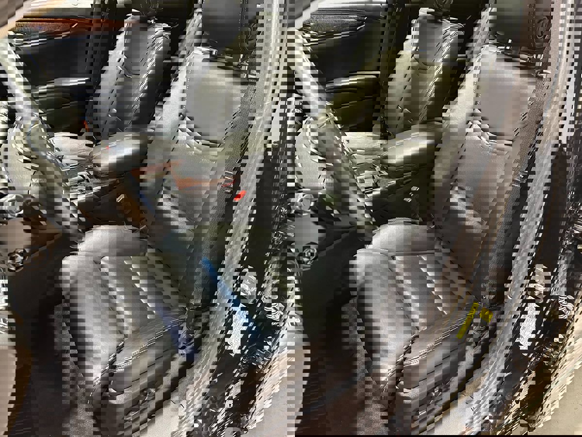 Used 2013 Cadillac XTS Premium image 29