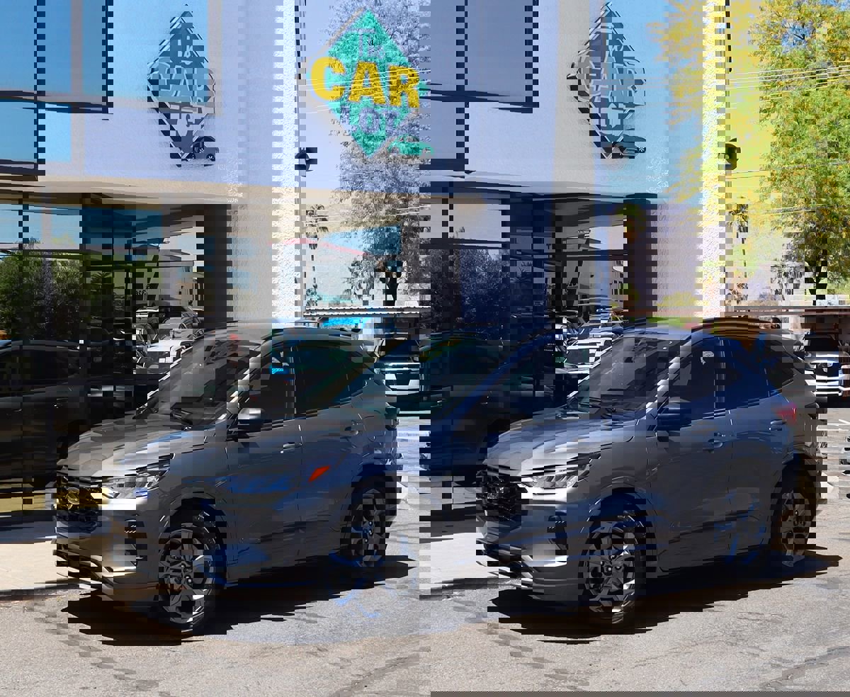 Used 2023 Ford Escape ST-Line image 3