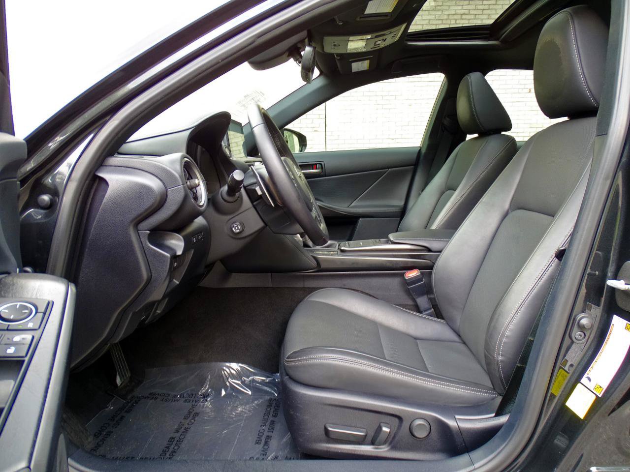 Used 2022 Lexus IS 300 AWD w/ Premium Package image 11