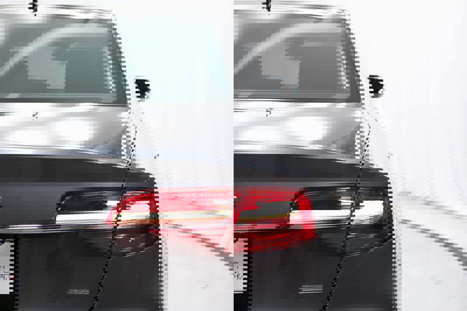 Used 2017 Audi A8 L 3.0T w/ Executive Package image 36