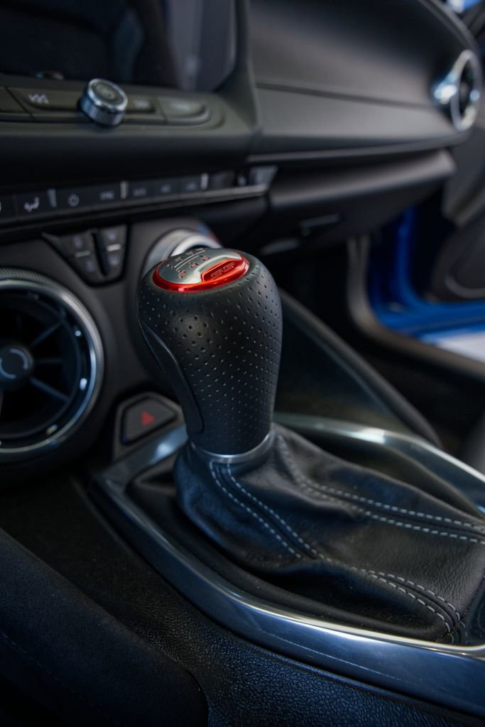 Used 2016 Chevrolet Camaro SS RWD image 21