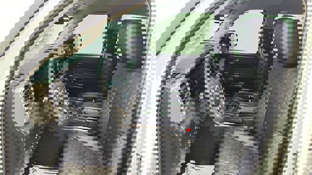 Used 2022 Toyota Tundra SR5 w/ SR5 Premium Package image 29