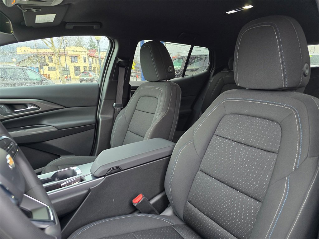 Used 2025 Chevrolet Equinox EV LT image 22