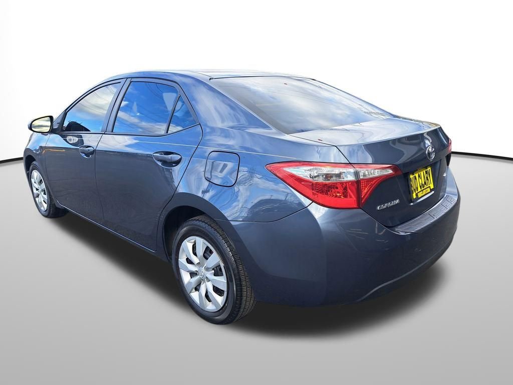 Used 2016 Toyota Corolla LE image 3