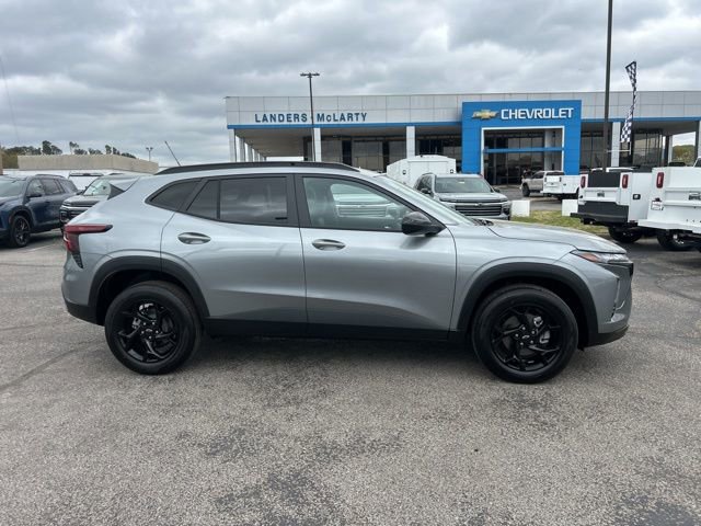 New 2026 Chevrolet Trax LT image 2