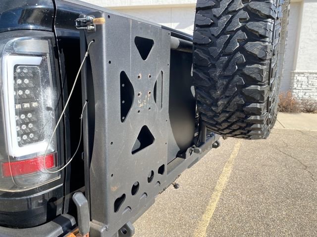 Used 2017 Chevrolet Colorado Z71 w/ Z71 Midnight Edition image 25