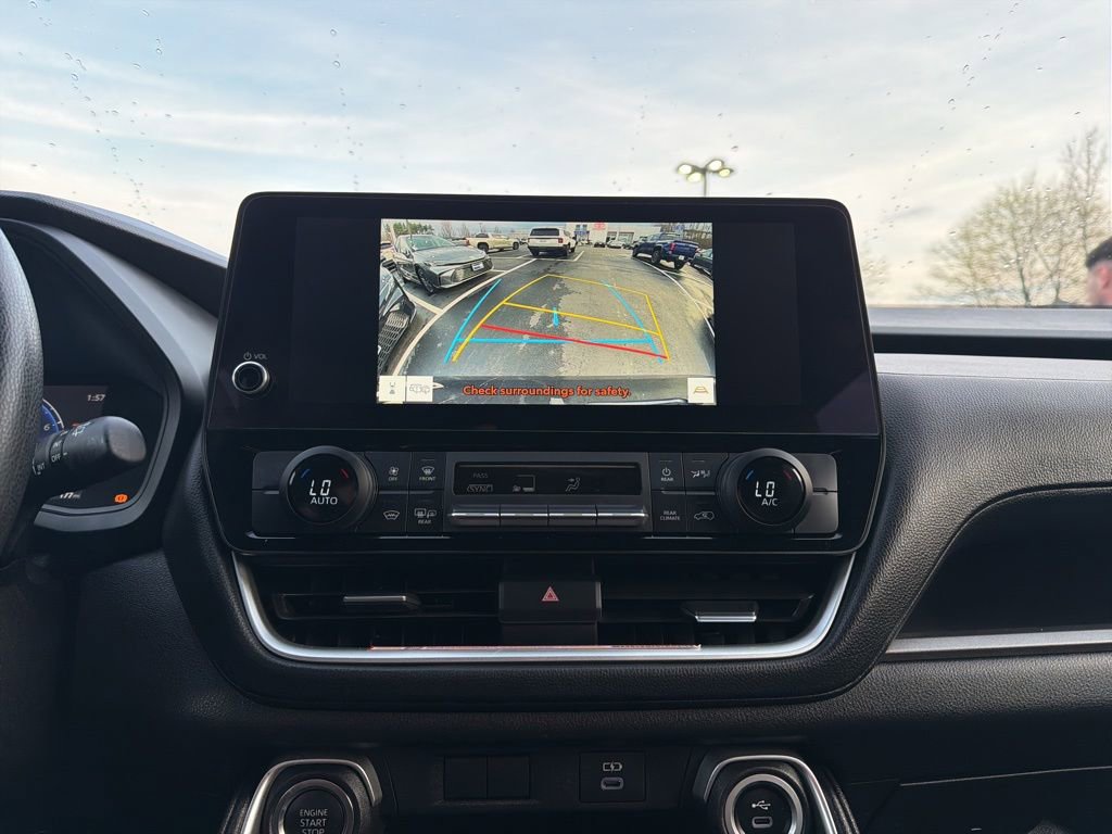 Used 2025 Toyota Grand Highlander AWD image 32