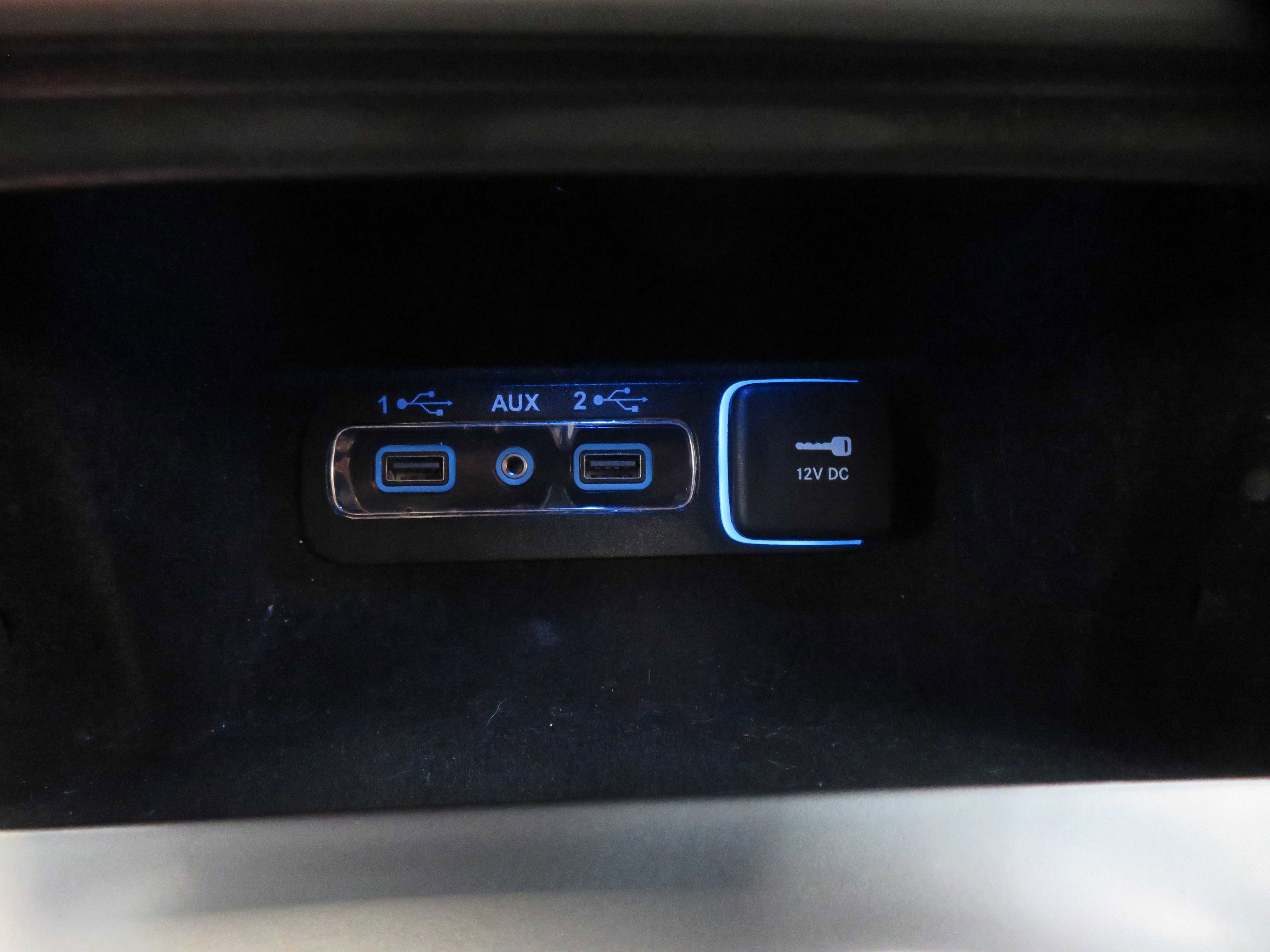 Used 2020 Jeep Grand Cherokee Limited w/ Trailer Tow Group IV image 41
