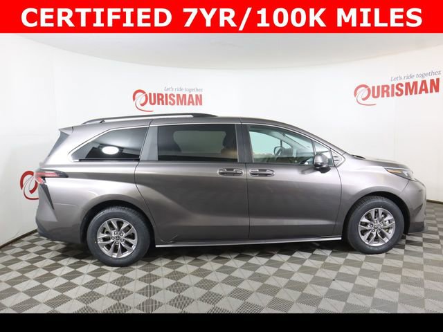 Used 2024 Toyota Sienna LE image 9