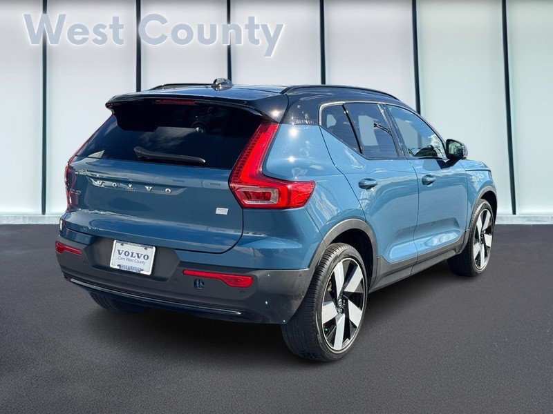 Used 2023 Volvo XC40 Recharge Ultimate w/ Protection Package Premier AWD/4WD image 4