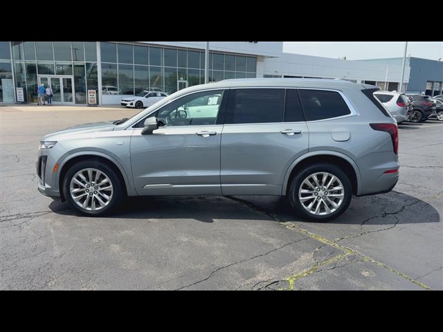 Used 2023 Cadillac XT6 Premium Luxury AWD/4WD image 5