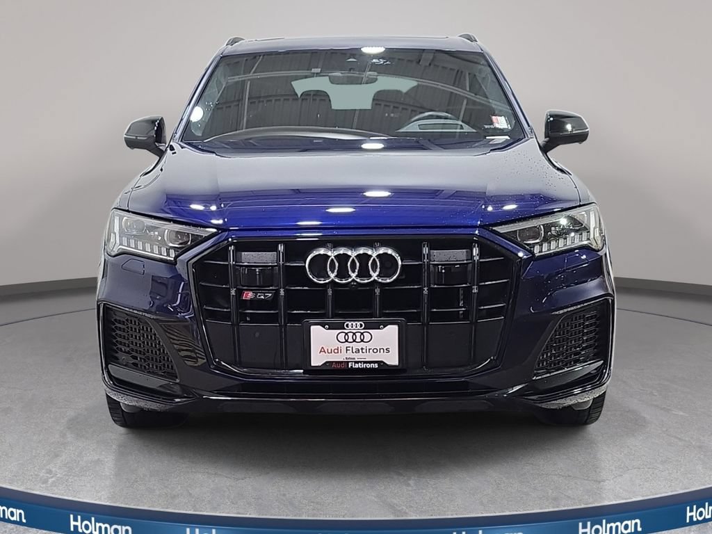 Used 2023 Audi SQ7 Prestige w/ Sport Package AWD/4WD image 3