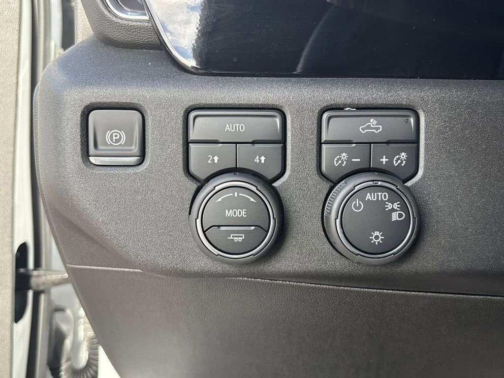 Used 2026 Chevrolet Silverado 1500 LT image 18