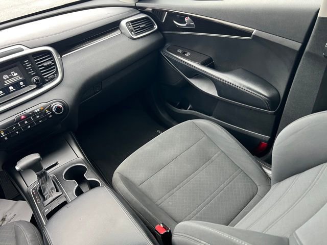 Used 2019 Kia Sorento LX image 13