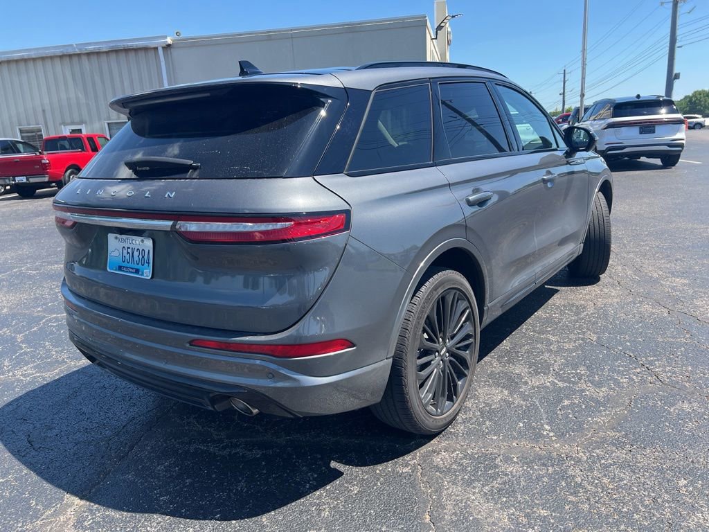 Used 2023 Lincoln Corsair Reserve w/ Equipment Group 201A AWD/4WD image 4