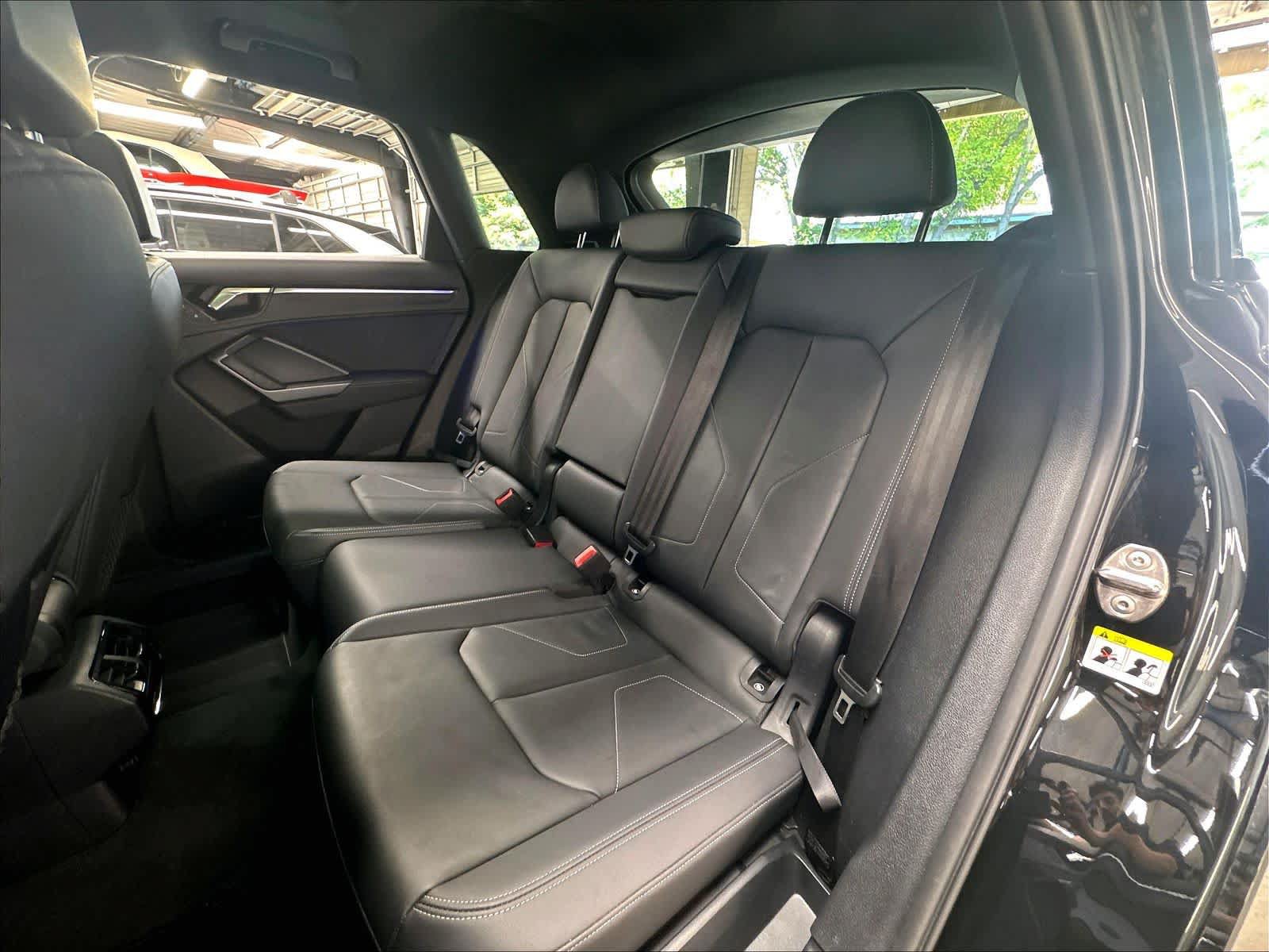 Used 2024 Audi Q3 2.0T Premium Plus w/ Premium Plus Package AWD/4WD image 25